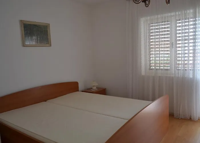 Apartment Katic Baška Voda